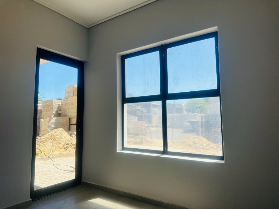 2 Bedroom Property for Sale in Table View Western Cape